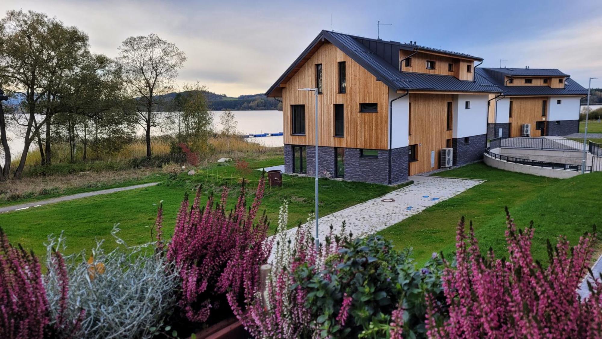 Apartman Amali Deluxe Černá v Pošumaví 外观 照片